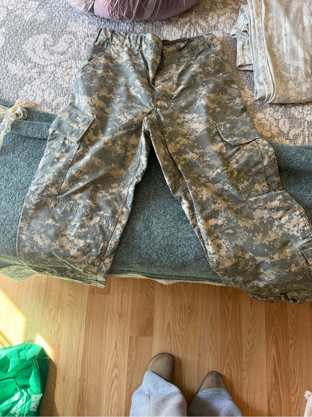 U.S. Army Men's Cargo Pants in Digital Camo Green